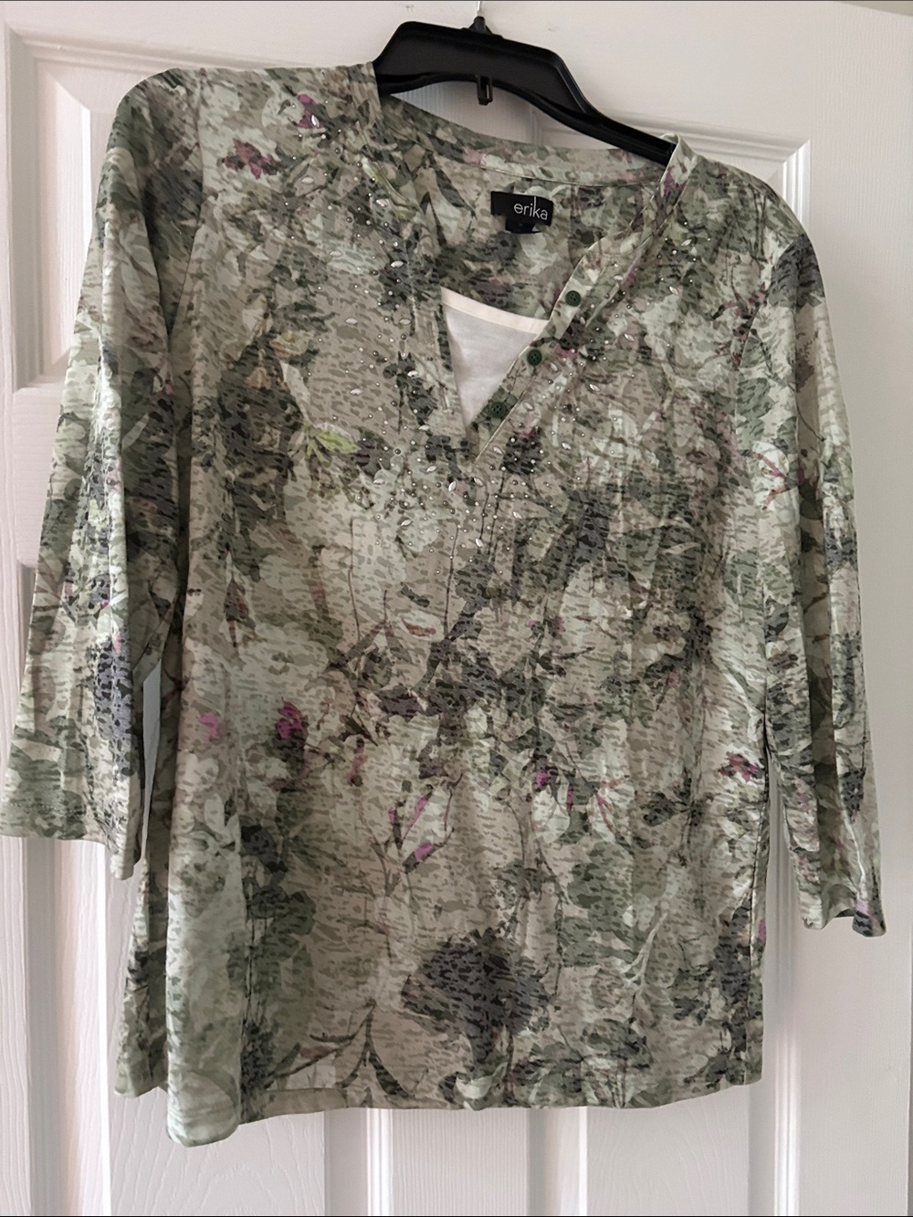 erika Light Green Floral Embellished Long Sleeve V-Neck Top